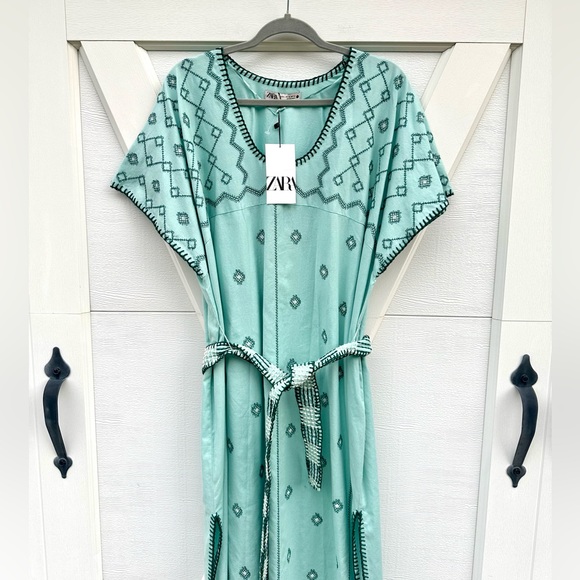Zara Embroidered Linen Caftan Dress - Picture 5 of 6